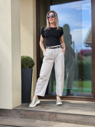 Fiona bordázott anyagú fekete felső