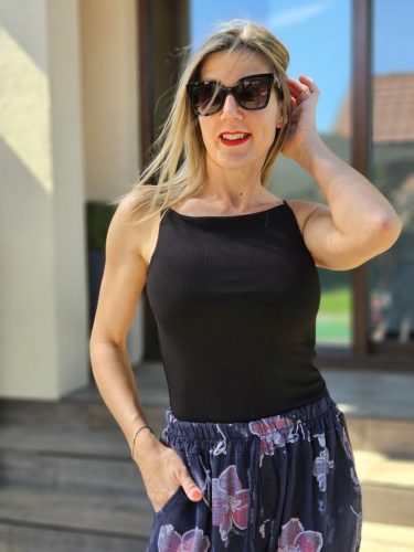 Lola fekete trikó