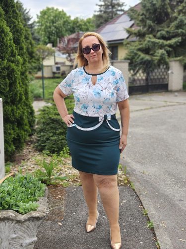 Elegance ladies zöld, virágos, méregzöld, masnis alkalmi ruha