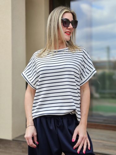 Sötétkék csíkos szabadidő póló és nadrág szett