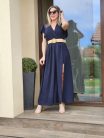 Evelin sötétkék fodros vállú ujjatlan hosszú ruha övvel