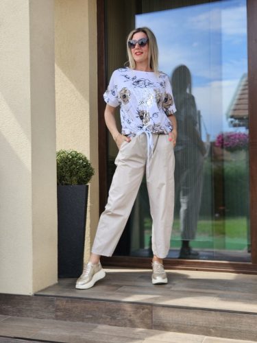 Bella bézs virág mintás laza megktős felső
