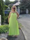 Neon zöld pliszírozott maxi ruha, nyakbakötős