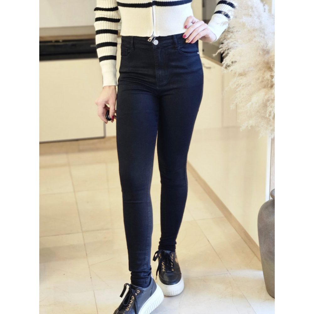 Fekete skinny farmernadrág
